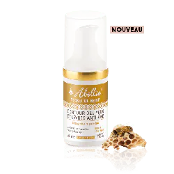 Contour yeux et lèvres